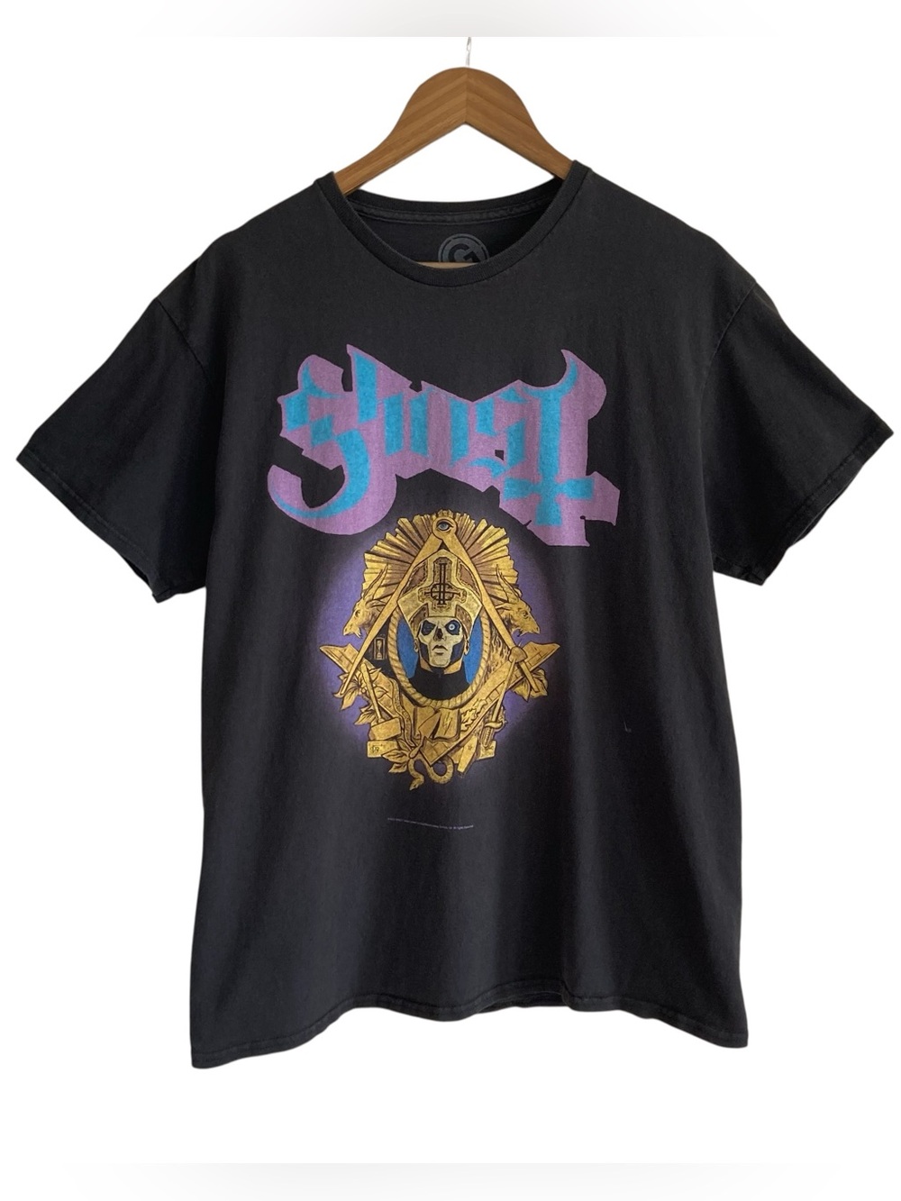 LG Black Short-Sleeve Band Tee with Purple Script and Gold Emblem